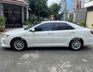 Xe Toyota Camry 2.0E 2016