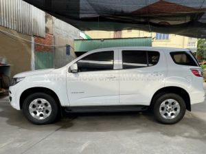 Xe Chevrolet Trailblazer LT 2.5L 4x2 MT 2018