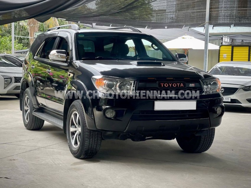 Toyota Fortuner 2.7V 4x4 AT