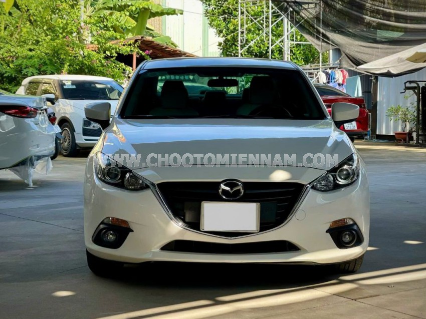Mazda 3 1.5 AT 2016