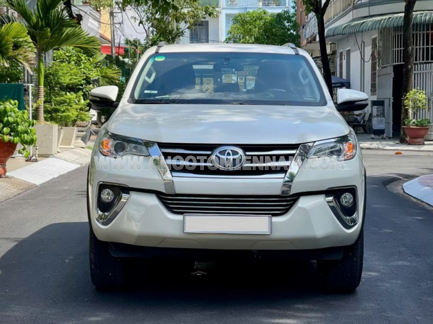 Toyota Fortuner 2.7V 4x2 AT